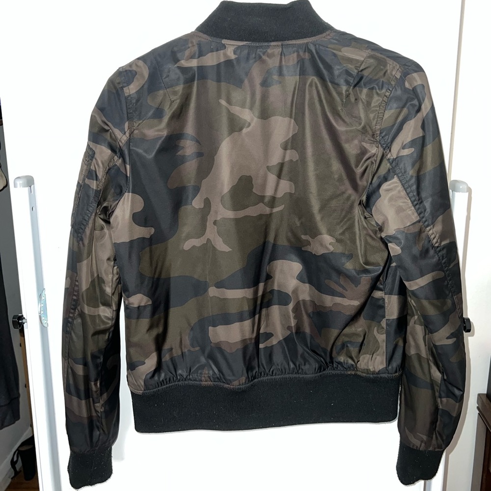 Guess Camo Bomber Jacket - Picture 3 of 6